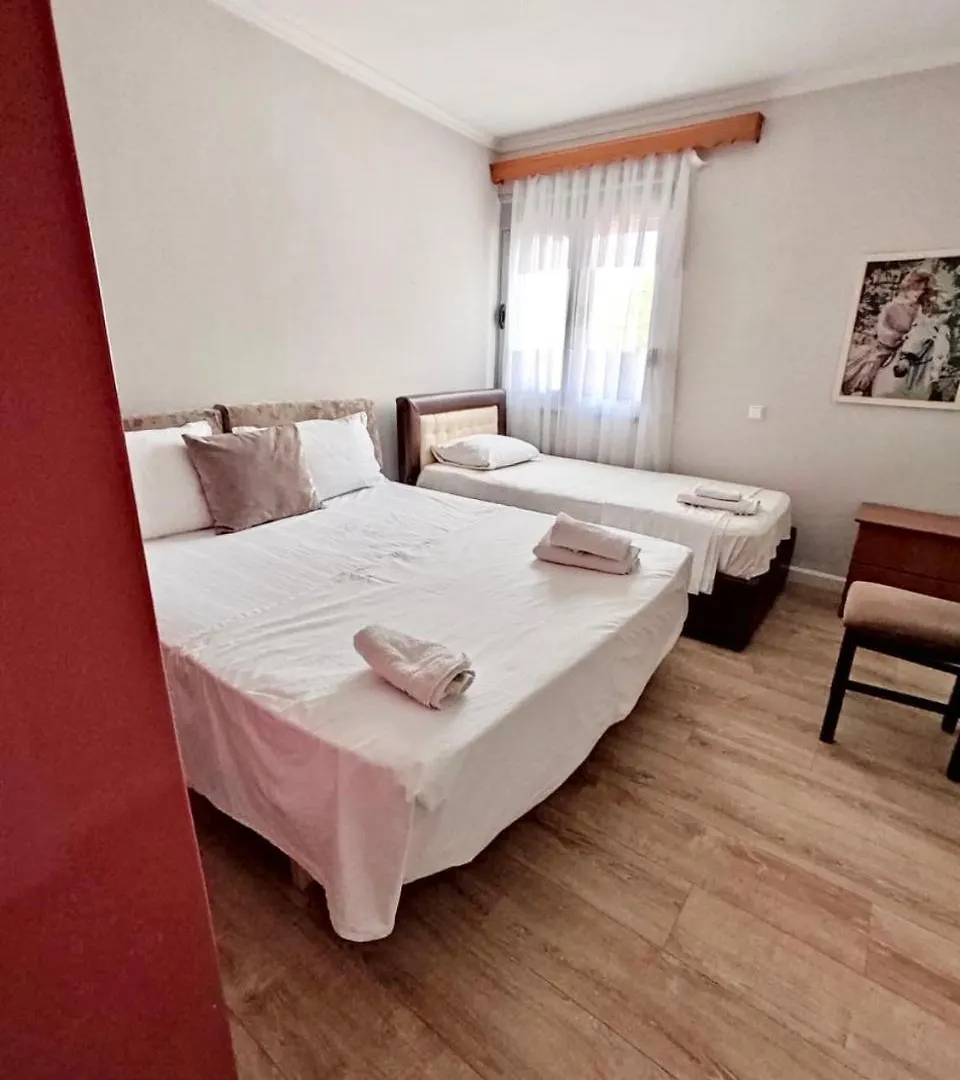 Himara City-Center Apartment